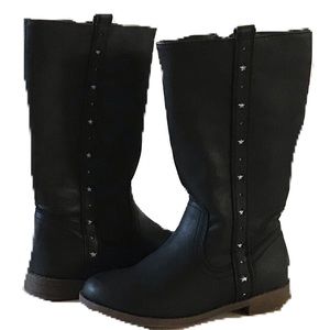 Cat & Jack Size 1 Star Boots